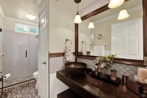 Bath - 6161 Circle C Ln, Dixon, CA 95620 photo 1 of 5