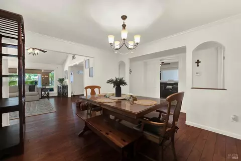 Dining - 6161 Circle C Ln, Dixon, CA 95620 photo 2 of 6