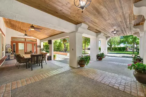 Exterior - 6161 Circle C Ln, Dixon, CA 95620 photo 8 of 36