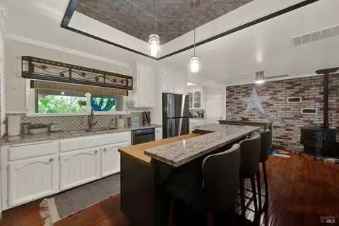 Kitchen - 6161 Circle C Ln, Dixon, CA 95620 photo 2 of 12