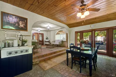 Dining - 6161 Circle C Ln, Dixon, CA 95620 photo 6 of 6