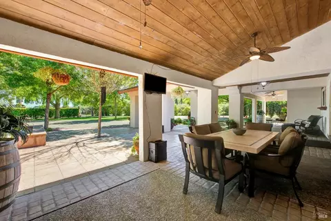 Exterior - 6161 Circle C Ln, Dixon, CA 95620 photo 10 of 36