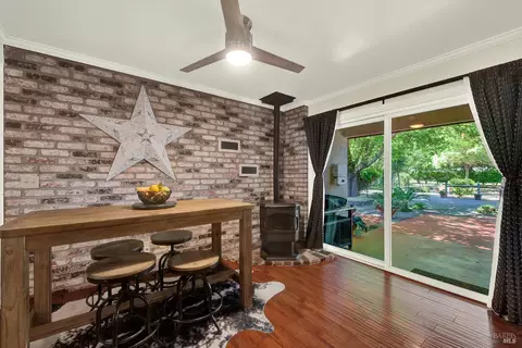 Dining - 6161 Circle C Ln, Dixon, CA 95620 photo 5 of 6