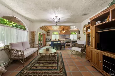 Living - 6161 Circle C Ln, Dixon, CA 95620 photo 4 of 4