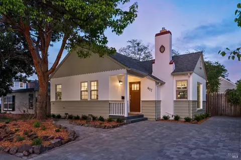 617 G St, Petaluma, CA 94952