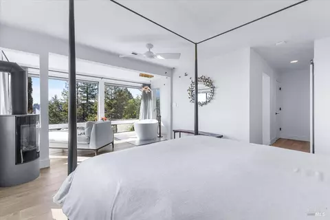 Bedroom - 3100 Muniz Ranch Rd, Jenner, CA 95450 photo 2 of 5