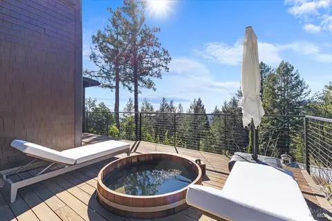 Exterior - 3100 Muniz Ranch Rd, Jenner, CA 95450 photo 6 of 10