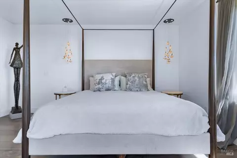 Bedroom - 3100 Muniz Ranch Rd, Jenner, CA 95450 photo 3 of 5