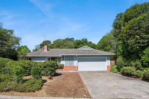 15 La Cuesta Dr, Greenbrae, CA 94904