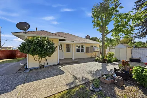 Exterior - 3440 Beach St, Nice, CA 95464 photo 4 of 12