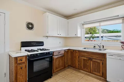 Kitchen - 3440 Beach St, Nice, CA 95464 photo 4 of 4