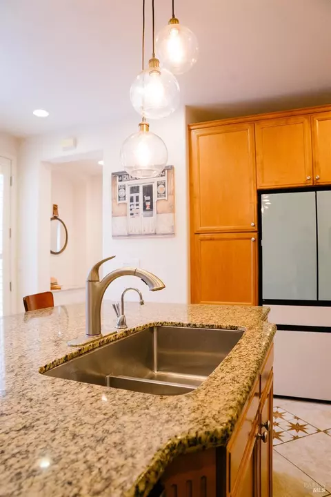 Kitchen - 701 Oscar St, Vallejo, CA 94592 photo 3 of 5