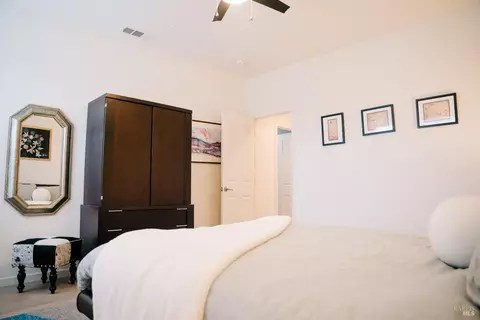 Bedroom - 701 Oscar St, Vallejo, CA 94592 photo 4 of 9