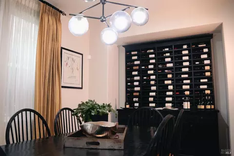 Dining - 701 Oscar St, Vallejo, CA 94592 photo 1 of 2