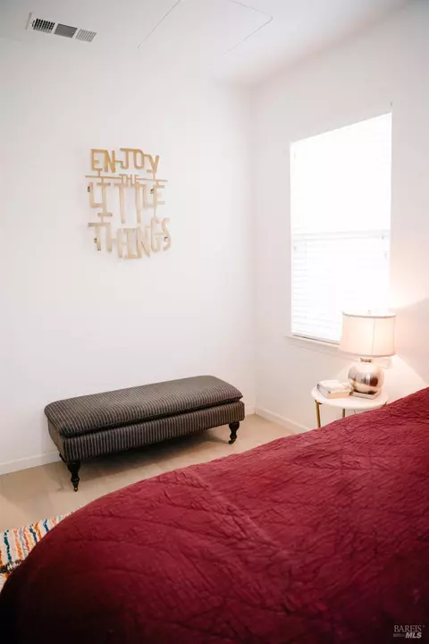 Bedroom - 701 Oscar St, Vallejo, CA 94592 photo 3 of 9