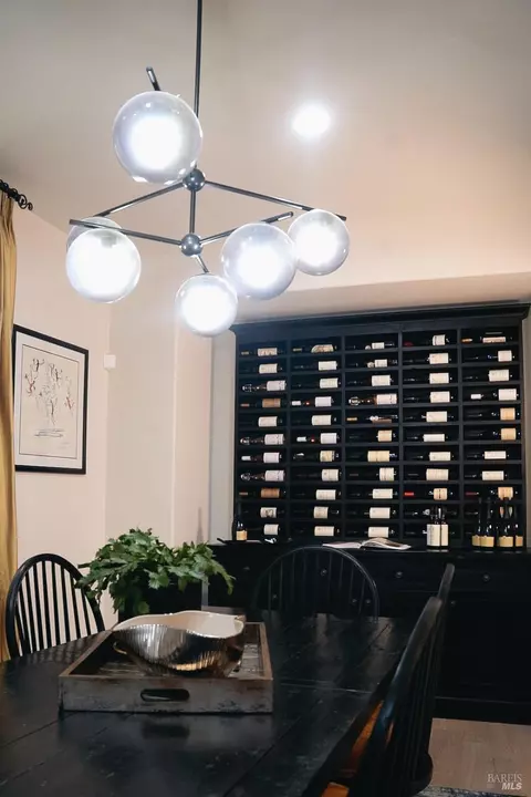 Dining - 701 Oscar St, Vallejo, CA 94592 photo 2 of 2