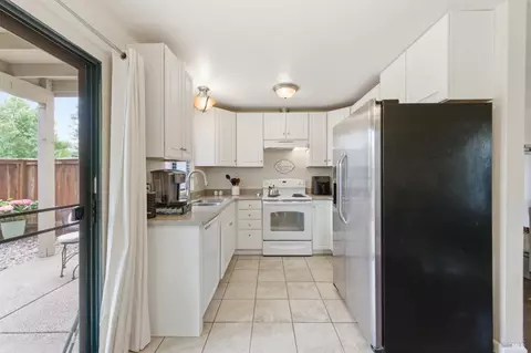 Kitchen - 451 7th St W, Sonoma, CA 95476 photo 1 of 3