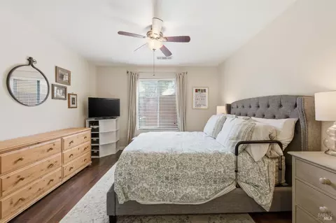 Bedroom - 451 7th St W, Sonoma, CA 95476 photo 4 of 4
