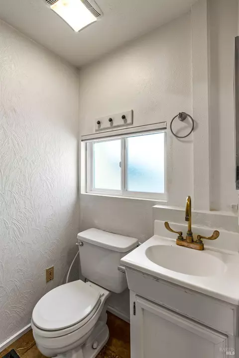 Bath - 11 Lukens Pl, Angwin, CA 94508 photo 1 of 8