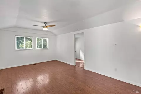 Living - 11 Lukens Pl, Angwin, CA 94508 photo 6 of 10