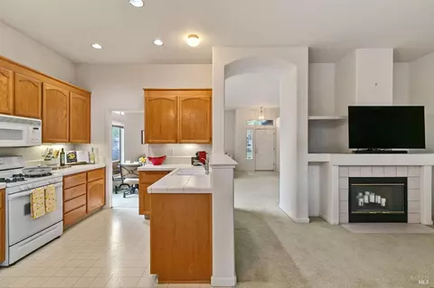 2361 Mountain View Ct, Fairfield, CA 94534 photo 8