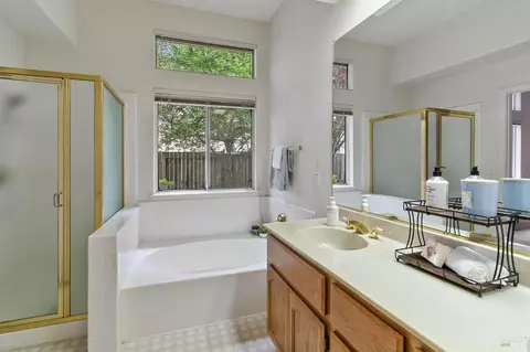 2361 Mountain View Ct, Fairfield, CA 94534 photo 15