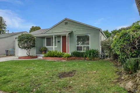 Exterior - 1048 Western Ave, Vallejo, CA 94591 photo 10 of 10