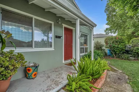 Exterior - 1048 Western Ave, Vallejo, CA 94591 photo 9 of 10