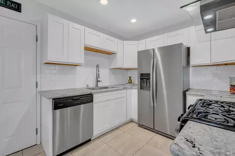 Kitchen - 1048 Western Ave, Vallejo, CA 94591 photo 1 of 3