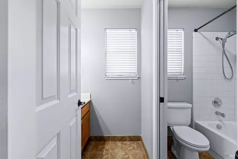 Entry Way - 1820 Howard Dr, Windsor, CA 95492 photo 4 of 6