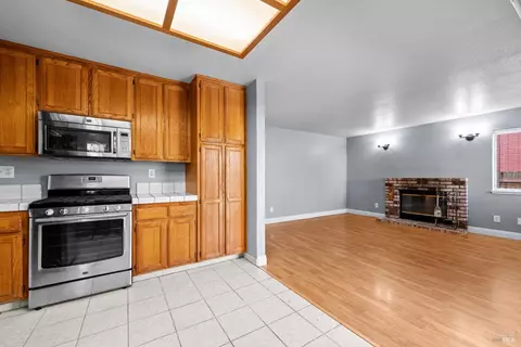 Living - 1820 Howard Dr, Windsor, CA 95492 photo 6 of 6