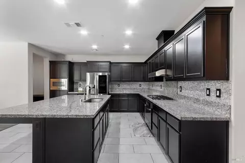Kitchen - 7012 Cardinal Ct, Vacaville, CA 95687 photo 2 of 3