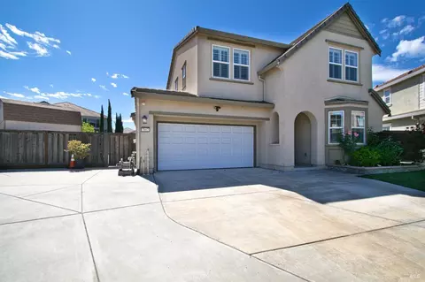 Exterior - 7012 Cardinal Ct, Vacaville, CA 95687 photo 2 of 6