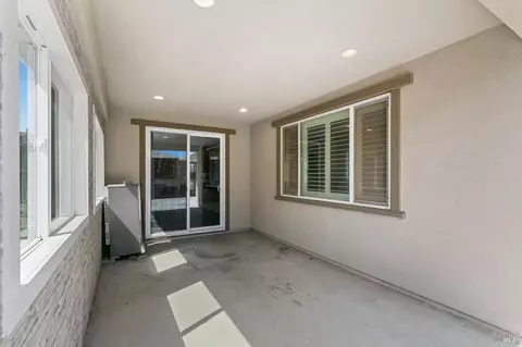 Exterior - 7012 Cardinal Ct, Vacaville, CA 95687 photo 3 of 6