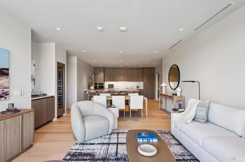 171 Sawmilll Cir #203, Healdsburg, CA 95448