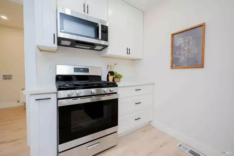 Kitchen - 700 Springs Rd, Vallejo, CA 94590 photo 3 of 5