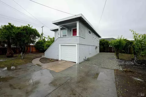 Exterior - 700 Springs Rd, Vallejo, CA 94590 photo 2 of 9