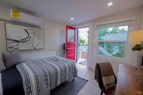 Bedroom - 700 Springs Rd, Vallejo, CA 94590 photo 3 of 4