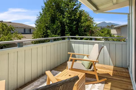 29 Porto Bello Dr, San Rafael, CA 94901