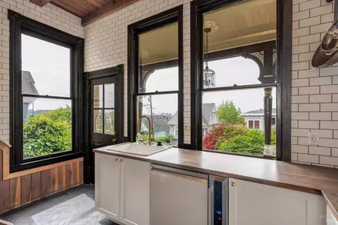 Kitchen - 705 Georgia St, Vallejo, CA 94590 photo 5 of 5
