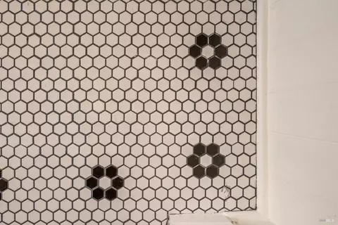 Bath - 705 Georgia St, Vallejo, CA 94590 photo 5 of 6