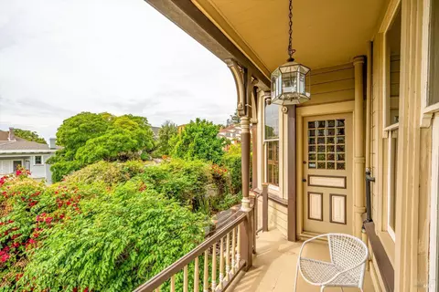 Exterior - 705 Georgia St, Vallejo, CA 94590 photo 3 of 7