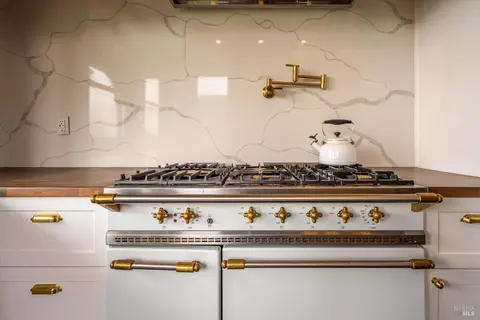 Kitchen - 705 Georgia St, Vallejo, CA 94590 photo 3 of 5