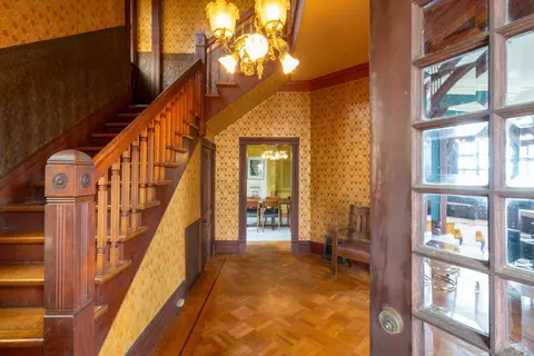 Entry Way - 705 Georgia St, Vallejo, CA 94590 photo 1 of 3
