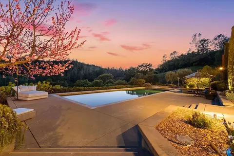 Exterior - 22355 Chianti Rd, Geyserville, CA 95441 photo 15 of 18