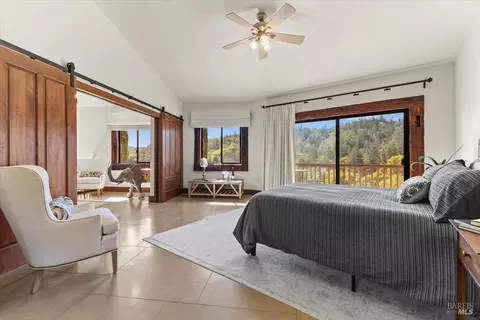 Bedroom - 22355 Chianti Rd, Geyserville, CA 95441 photo 1 of 5