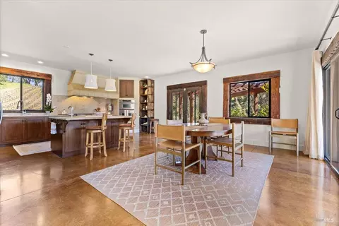 Dining - 22355 Chianti Rd, Geyserville, CA 95441 photo 2 of 2