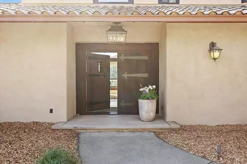 Entry Way - 22355 Chianti Rd, Geyserville, CA 95441 photo 1 of 6