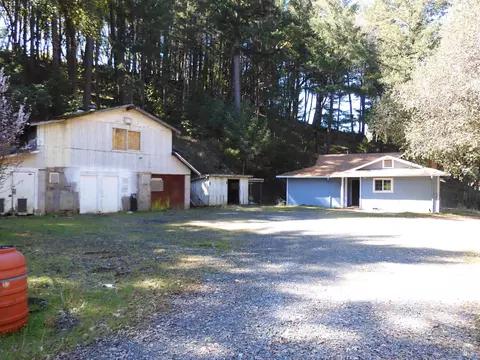 500 Woodman Creek Rd, Laytonville, CA 95454