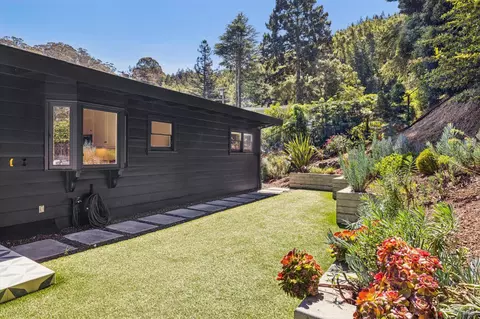 Exterior - 485 Montecito Ave, Corte Madera, CA 94925 photo 9 of 13